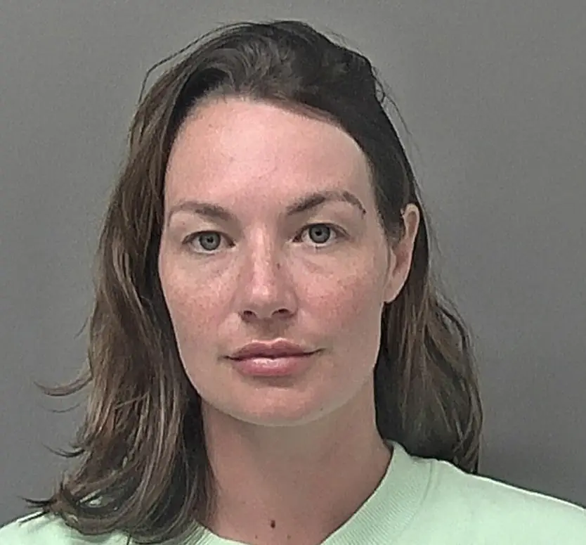 Woman Jailed After Flaunting Stolen Jewelry in Selfies 😳📸